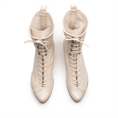 Hot Sale SS24 TANYA Off-White | Leather Boots Available for Immediate Shipping